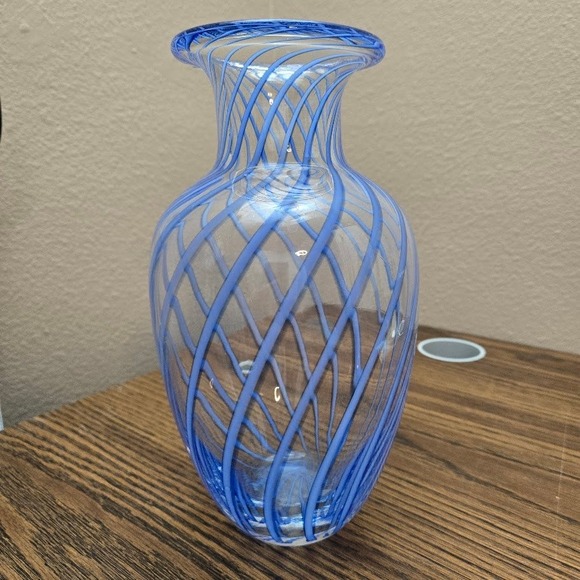 Hand Blown Art Glass Vase Bud Swirl Design Blue Clear 10 Inch Tall - Picture 1 of 3